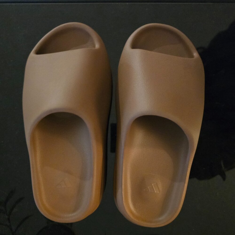 Yeezy slides flax brown mens 6 women 7